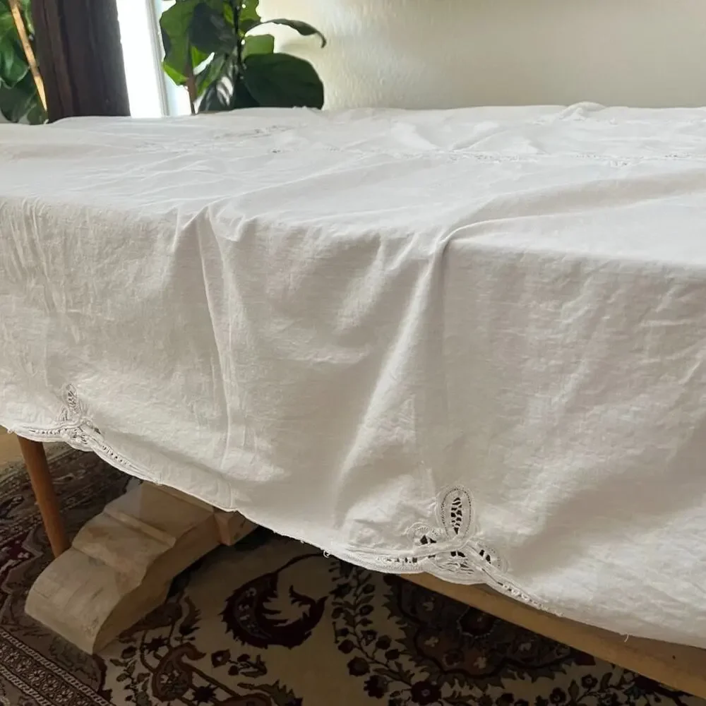 Vintage Imperial Elegance Battenburg Lace Tablecloth White Oval Shape 78
